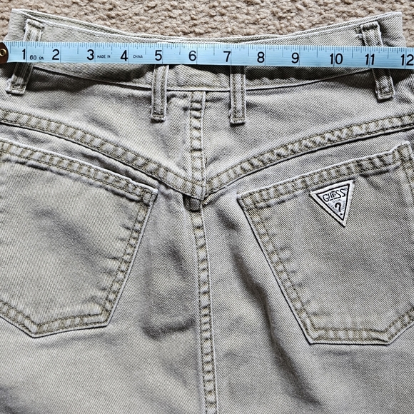 Vintage Guess denim skirt size 2-4 - Picture 3 of 4